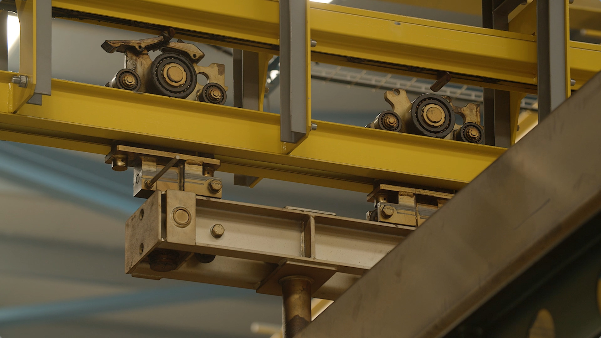 Detail of the chassis conveyor chain